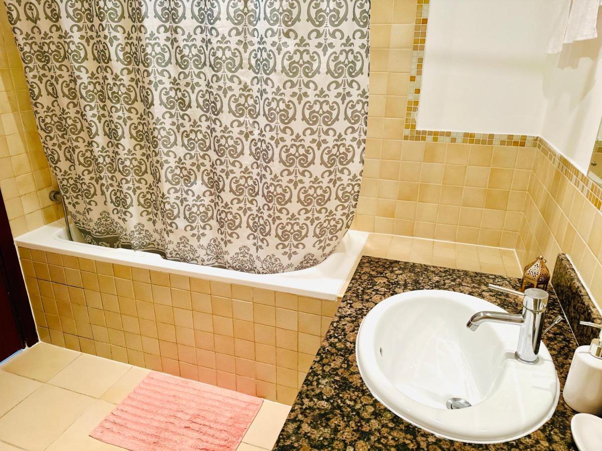 Luxury Casa - Indigo Sea View Apartment Jbr Beach 2Br Dubai Bagian luar foto